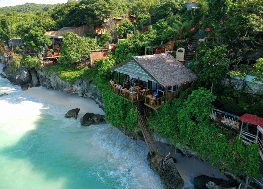 Cosmos Bungalows Bira Exterior photo